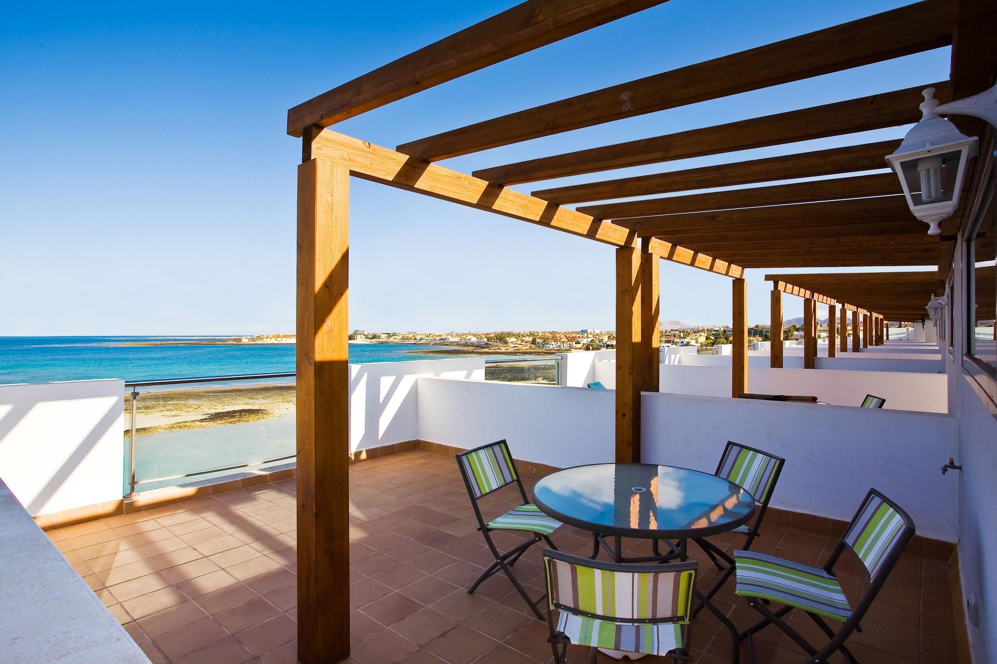 Hotel Livvo Corralejo Beach Экстерьер фото