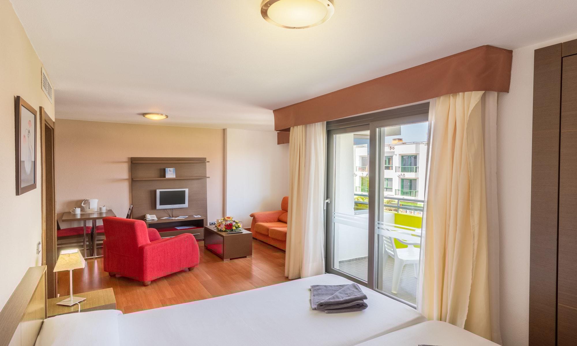 Hotel Livvo Corralejo Beach Экстерьер фото