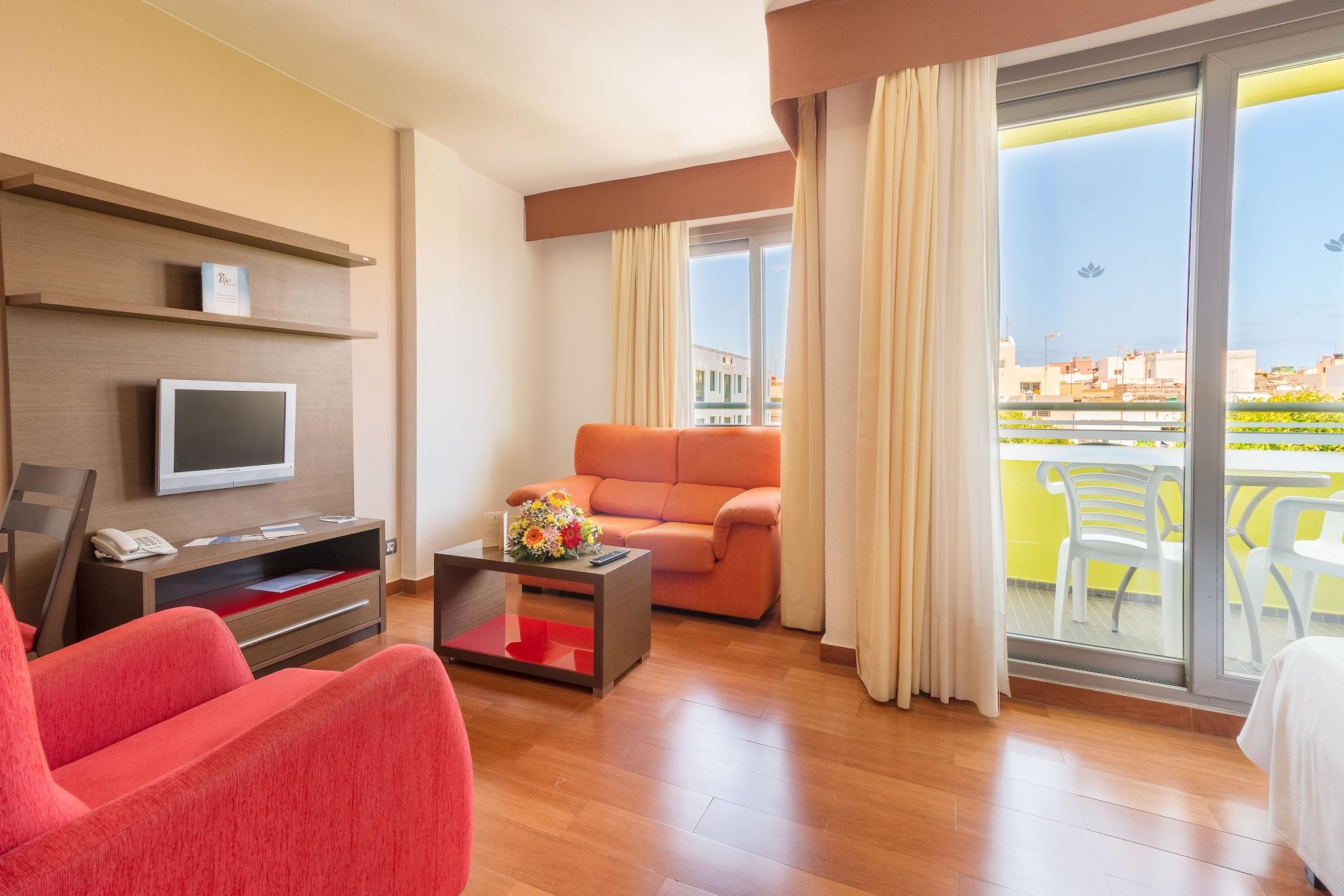 Hotel Livvo Corralejo Beach Экстерьер фото